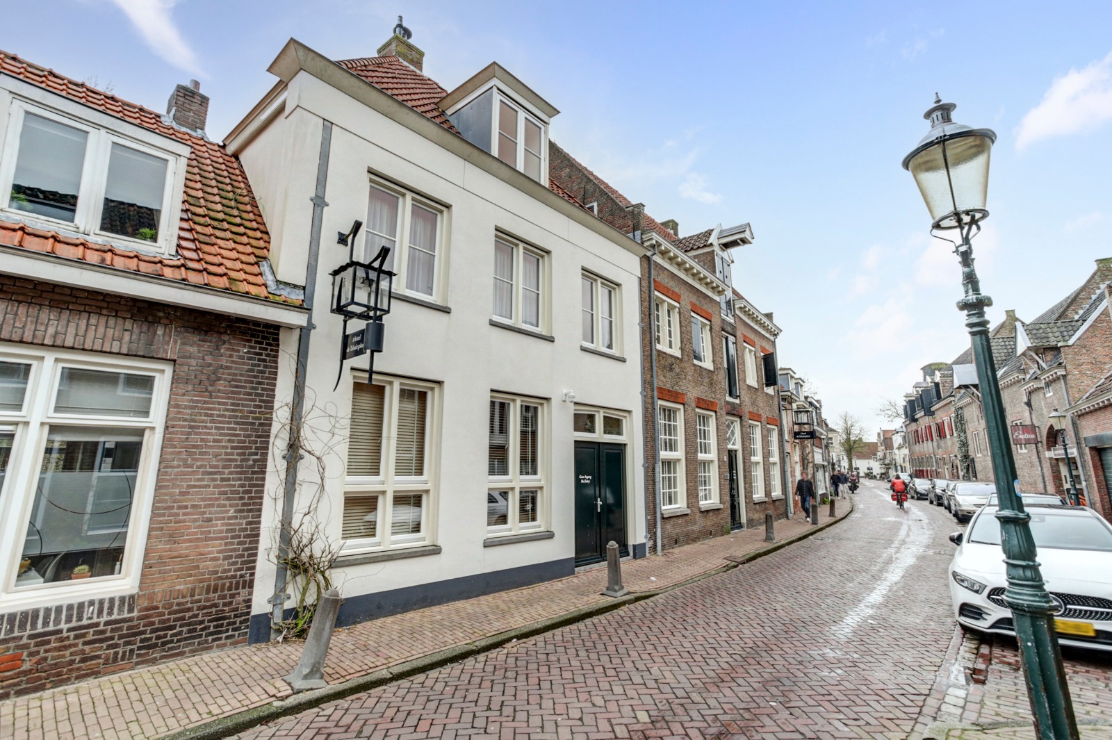 Binnentuin met waterput