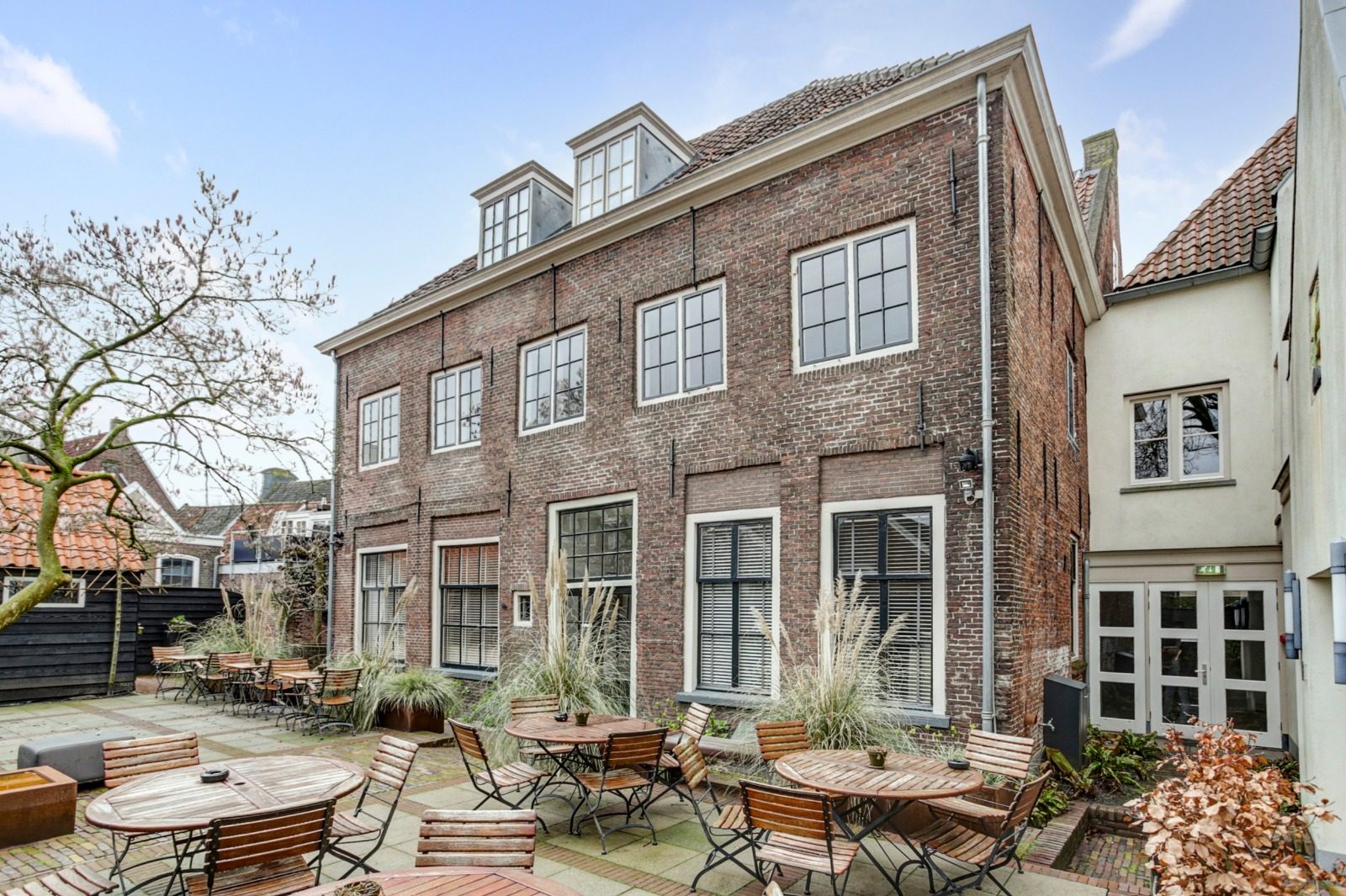 Achtergevel zorglocatie
