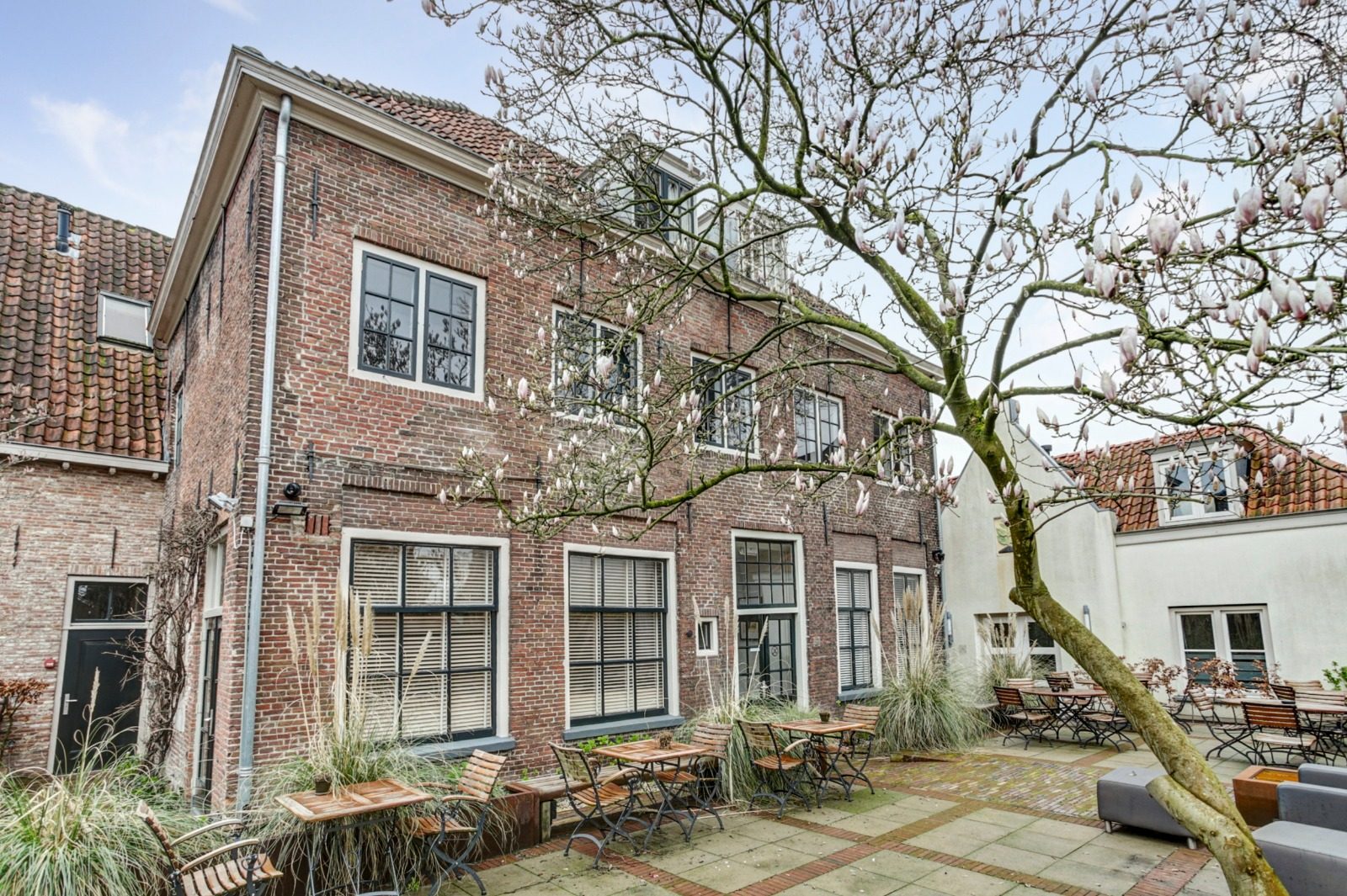 Interieur hal zorglocatie Amersfoort